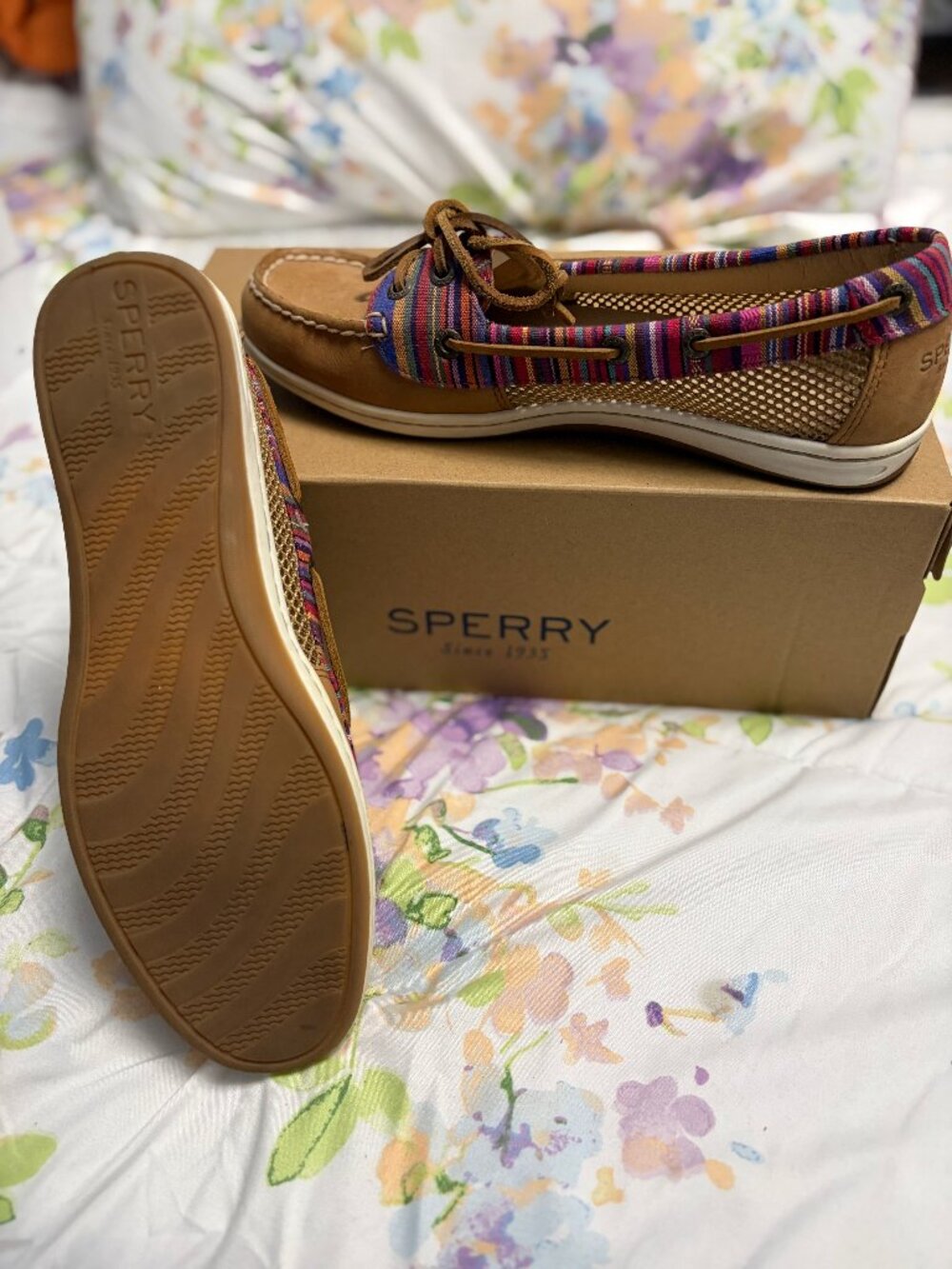 Sperry Women's Tan Leather Boat Shoes Pre-Owned Excellent Condition Size 8